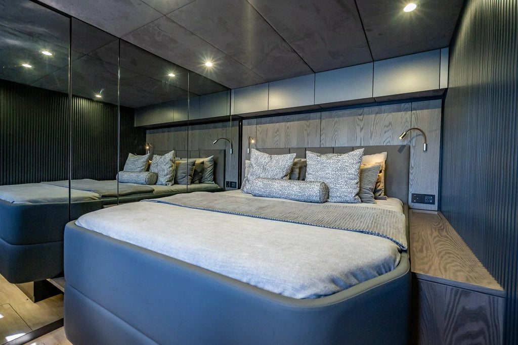WARRIOR FLYBRIDGE