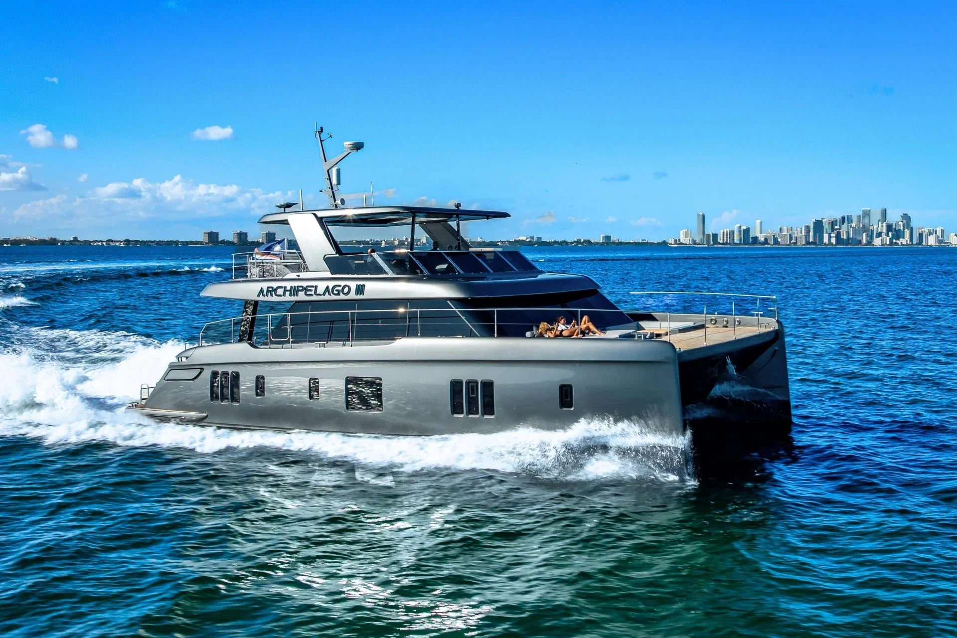 WARRIOR FLYBRIDGE