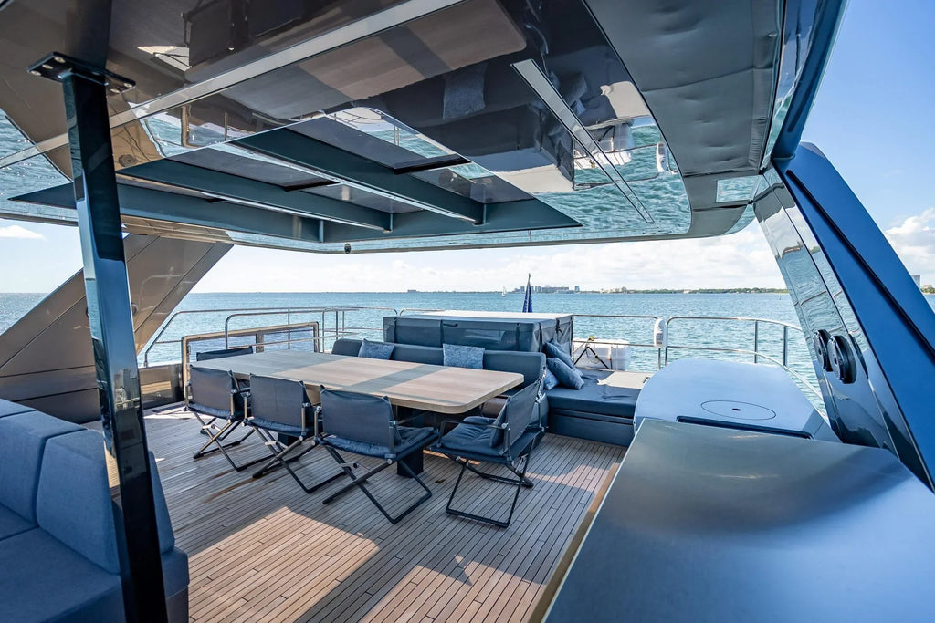WARRIOR FLYBRIDGE