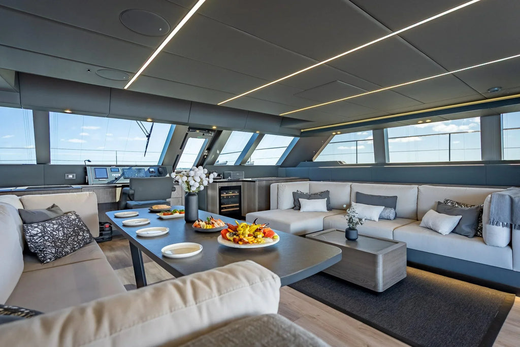 WARRIOR FLYBRIDGE
