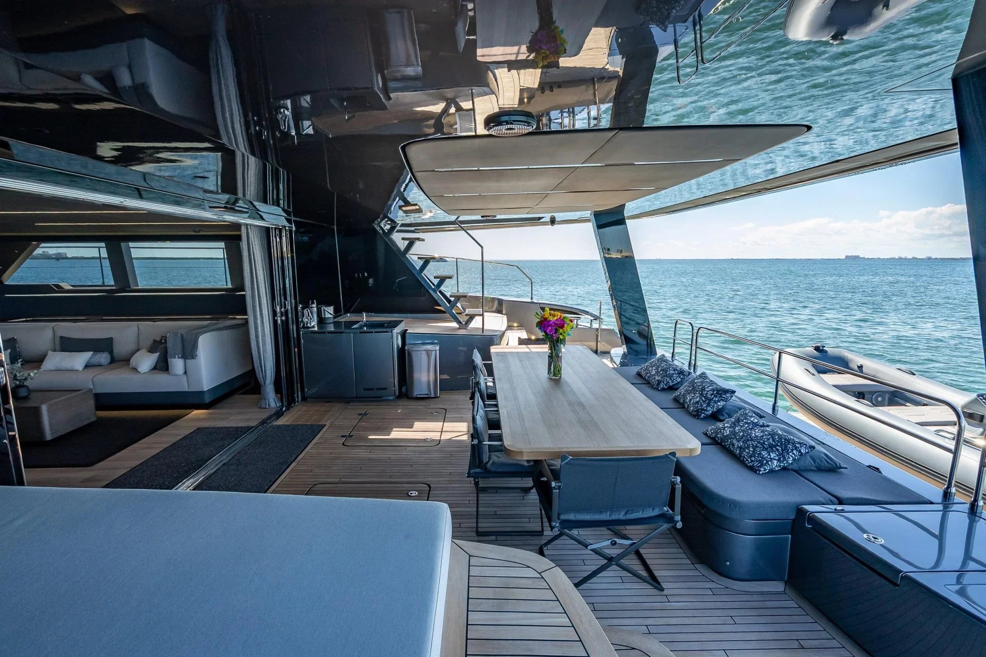 WARRIOR FLYBRIDGE