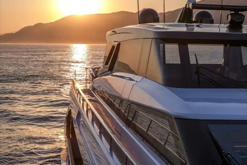 2022 FERRETTI YACHT 1000 SKYDECK | 100 FT